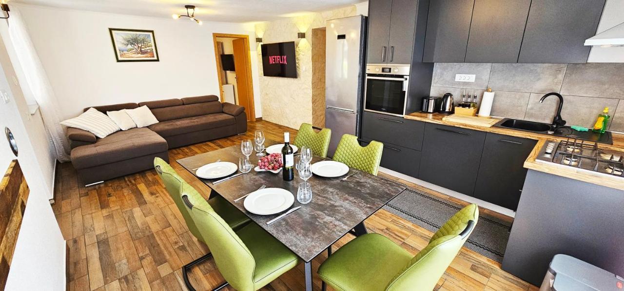 Modern 3Br Apartments In Zadar With Balcony Or Terrace, Free Parking & Ac ภายนอก รูปภาพ